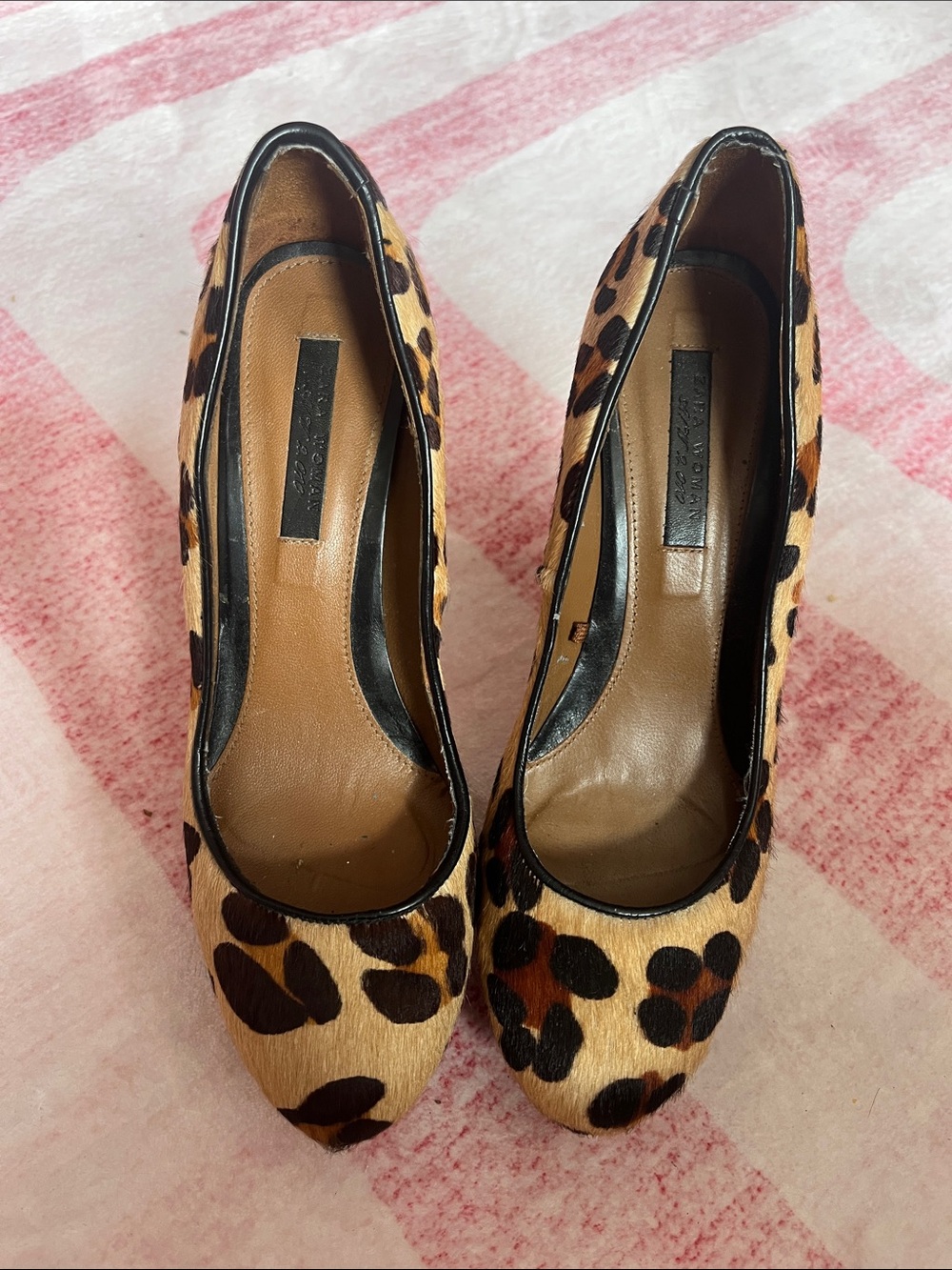 Zara Leopard-Print Pointed Pumps in Tan and Black